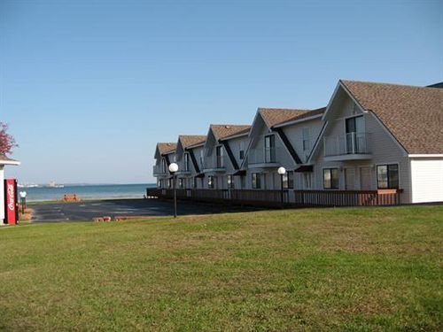 Bridgeview Motel Mackinaw City Eksteriør bilde