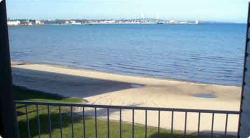 Bridgeview Motel Mackinaw City Eksteriør bilde