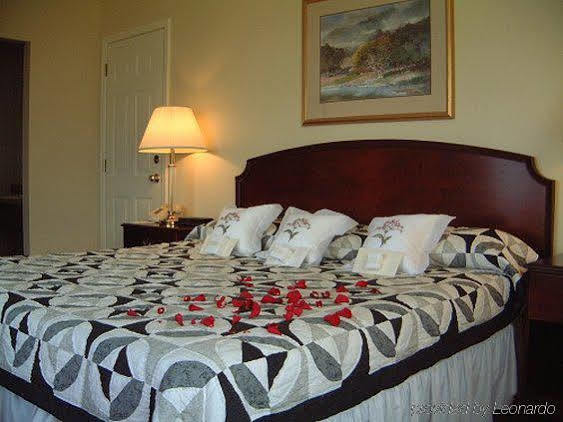 Bridgeview Motel Mackinaw City Rom bilde